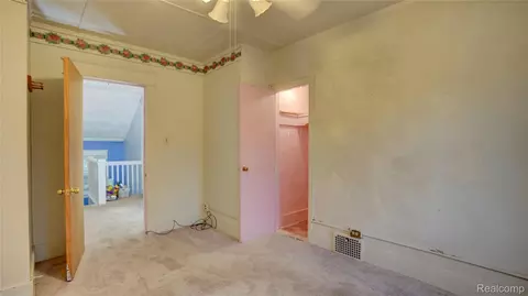 Bedroom - 1644 Mason St, Flint, MI 48503 photo 2 of 5