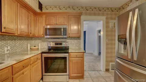 Kitchen - 1644 Mason St, Flint, MI 48503 photo 3 of 3