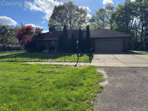 27315 Lathrup Blvd, Lathrup Village, MI 48076