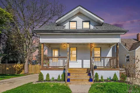 22028 Donald Ave, Eastpointe, MI 48021