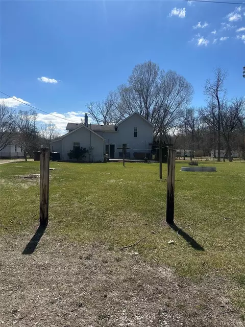 44466 Harris Rd, Sumpter, MI 48111