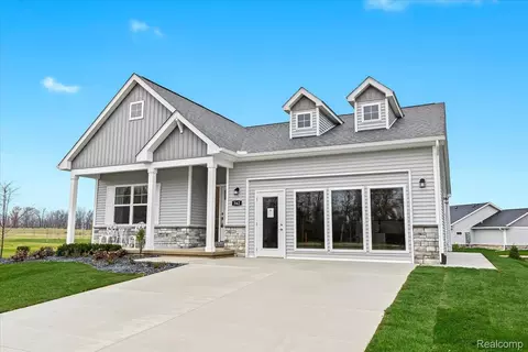 362 Jubilee Dr, Northfield, MI 48189