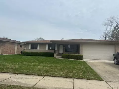 5698 Bingham Dr, Troy, MI 48085