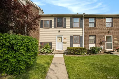 1875 Sheffield Dr, Superior, MI 48198