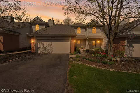 6626 Ridgeview Dr, Independence, MI 48346