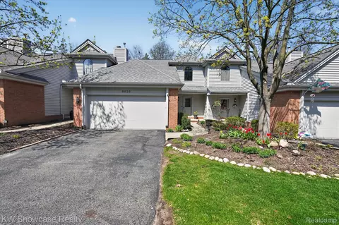 6626 Ridgeview Dr, Independence, MI 48346