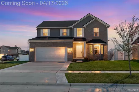 8135 Hudson Dr, Westland, MI 48185