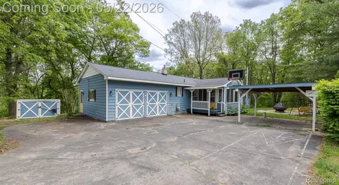 1440 Harding Ave, Orion, MI 48362
