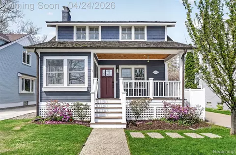 1236 Edgewood Rd, Birmingham, MI 48009