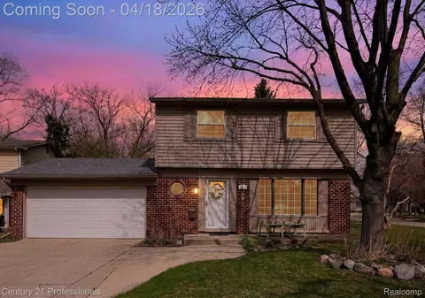 9343 Caprice Dr, Plymouth, MI 48170