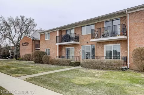 32075 Beaconsfield St #29, Roseville, MI 48066