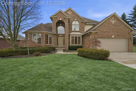 21797 Ambassador Dr, Macomb, MI 48044