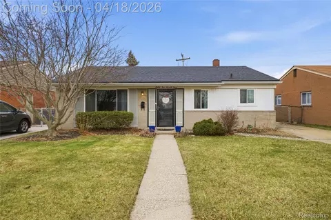 8573 Liberty Blvd, Westland, MI 48185