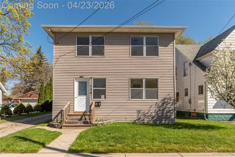 738 W Atherton Rd, Flint, MI 48507