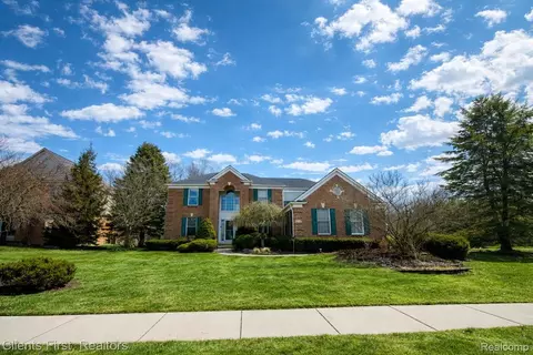 48318 Manhattan Cir, Canton, MI 48188