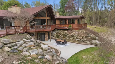 3050 Reese Rd, Brandon, MI 48462
