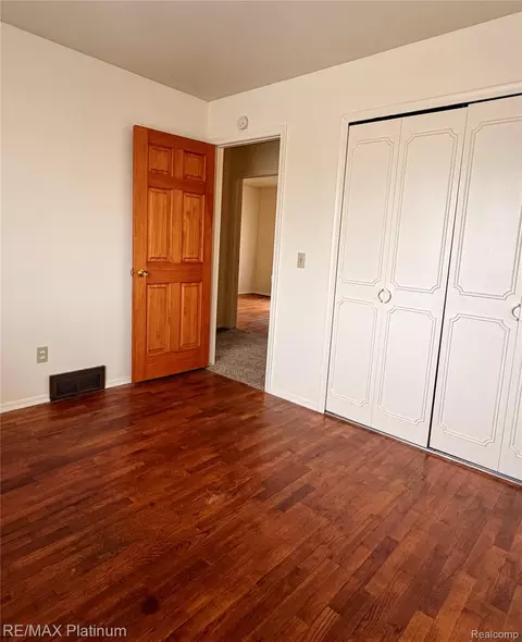 Bedroom - 3428 River Birch Dr, Flint, MI 48532 photo 3 of 6