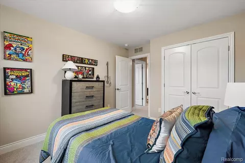 Bedroom - 809 Cortland Ln, Troy, MI 48085 photo 6 of 6