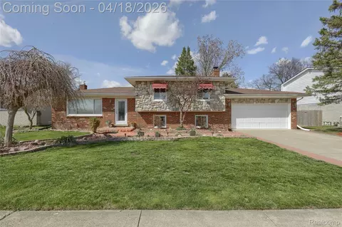 16525 Monticello Dr, Clinton Township, MI 48038