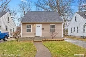 2829 Bennett St, Dearborn, MI 48124