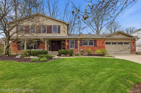 25365 Leestock, Farmington Hills, MI 48336