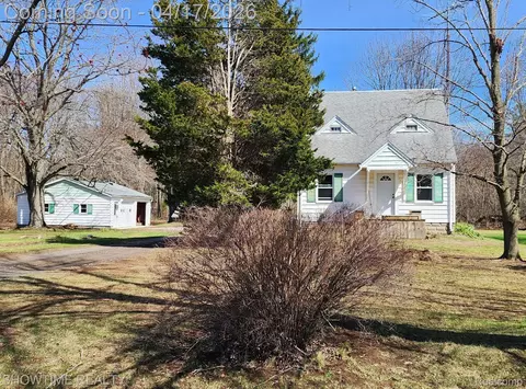 2970 Range Rd, Port Huron, MI 48060