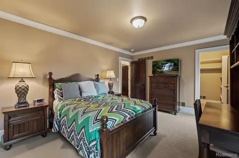 Bedroom - 25325 Devon Ln, Franklin, MI 48025 photo 4 of 6
