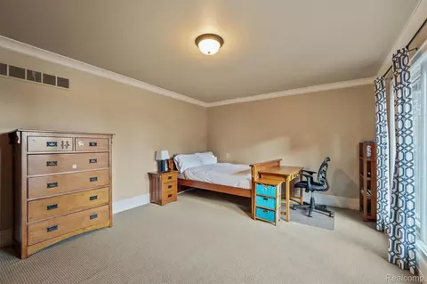 Bedroom - 25325 Devon Ln, Franklin, MI 48025 photo 6 of 6