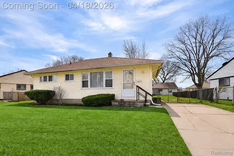 431 Lytle Pl, Garden City, MI 48135