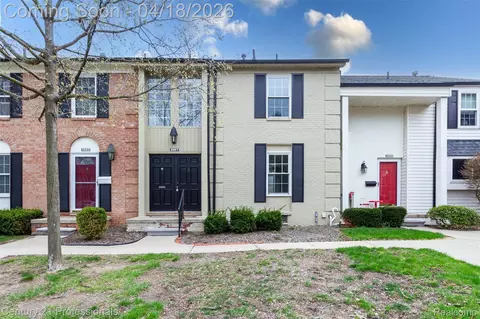 3567 Burbank Dr, Ann Arbor, MI 48105