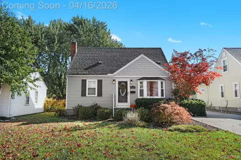 4350 Mandalay Ave, Royal Oak, MI 48073