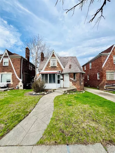 16811 Manor St, Detroit, MI 48221
