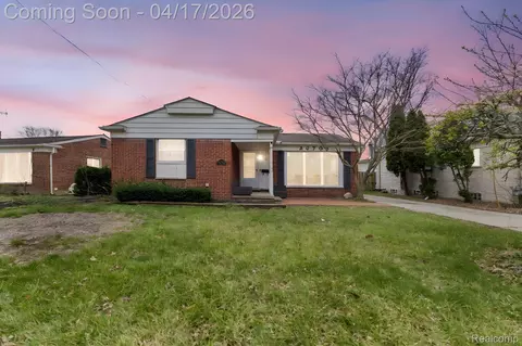 26705 Rouge River Dr, Dearborn Heights, MI 48127