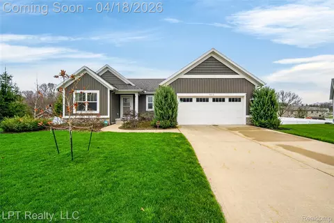 5510 Lilly Ct SW, Wyoming, MI 49509