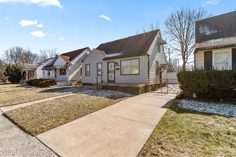 18931 Sawyer St, Detroit, MI 48228
