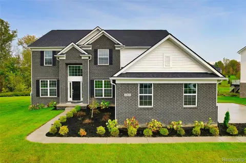 22820 Martin Rd, Lyon, MI 48178