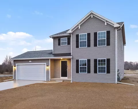 8021 Moonlight Creek Ln, Handy, MI 48836