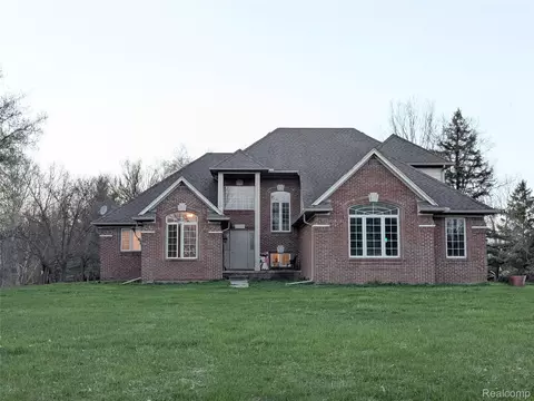 23233 30 Mile Rd, Ray, MI 48096