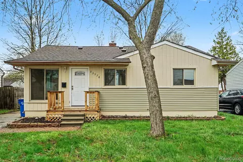 23578 Blackett Ave, Warren, MI 48089
