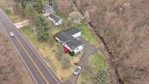 View/Area - 36085 Wick Rd, Romulus, MI 48174 photo 7 of 7