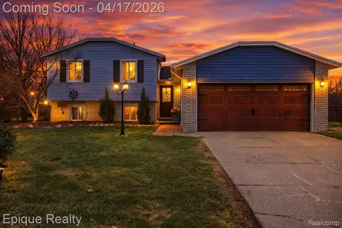 5013 Gardner St E, Sterling Heights, MI 48310
