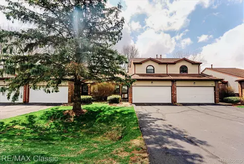 9039 E Lake Rd NW #45, Springfield, MI 48348