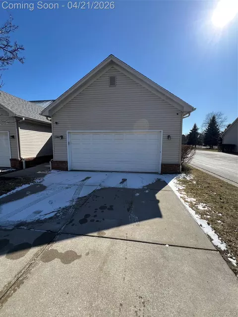 24777 Ashley Ct, Redford, MI 48239