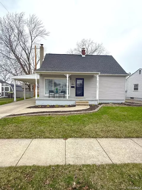 1864 Huron St, Monroe, MI 48161