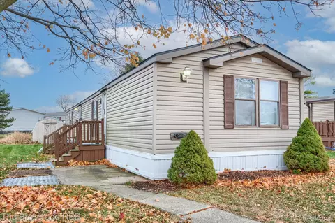 Exterior - 17101 Kropf Ave, Springfield, MI 48350 photo 2 of 2