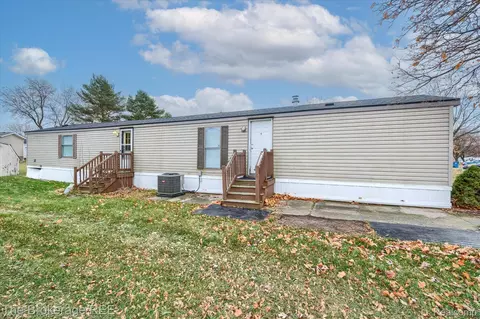 Other - 17101 Kropf Ave, Springfield, MI 48350 photo 1 of 8