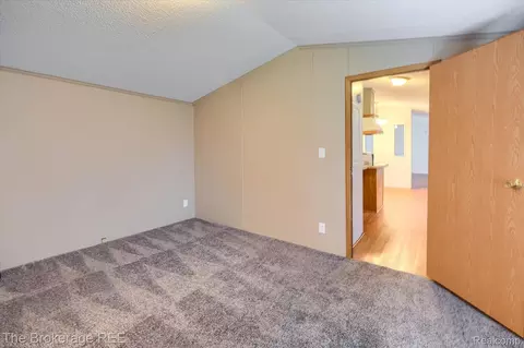 Bedroom - 17101 Kropf Ave, Springfield, MI 48350 photo 3 of 6