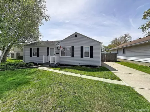 28455 Birchlawn St, Garden City, MI 48135