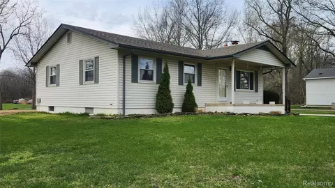 26250 Inkster Rd, Huron, MI 48134