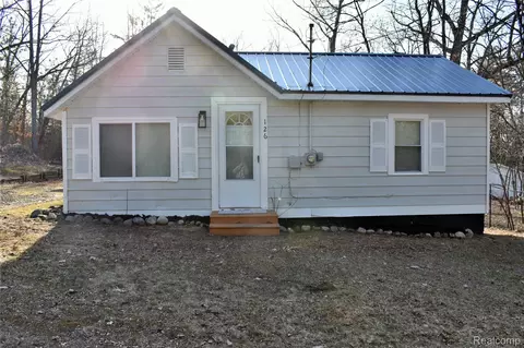 126 Lasalle Ave, Roscommon, MI 48629